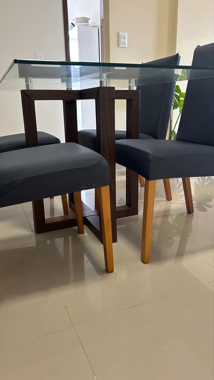 Vendo mesa de jantar com 4 cadeiras - Foto 5