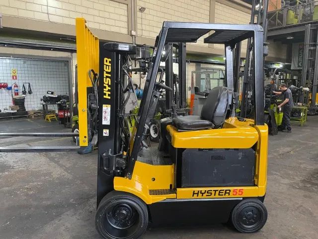 Empilhadeira Contrabalançada Hyster E55XM - Foto 4