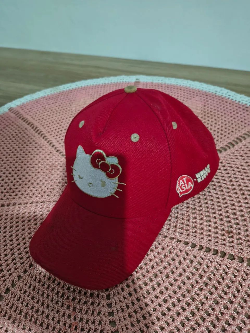 Boné vermelho da Hello Kitty original 