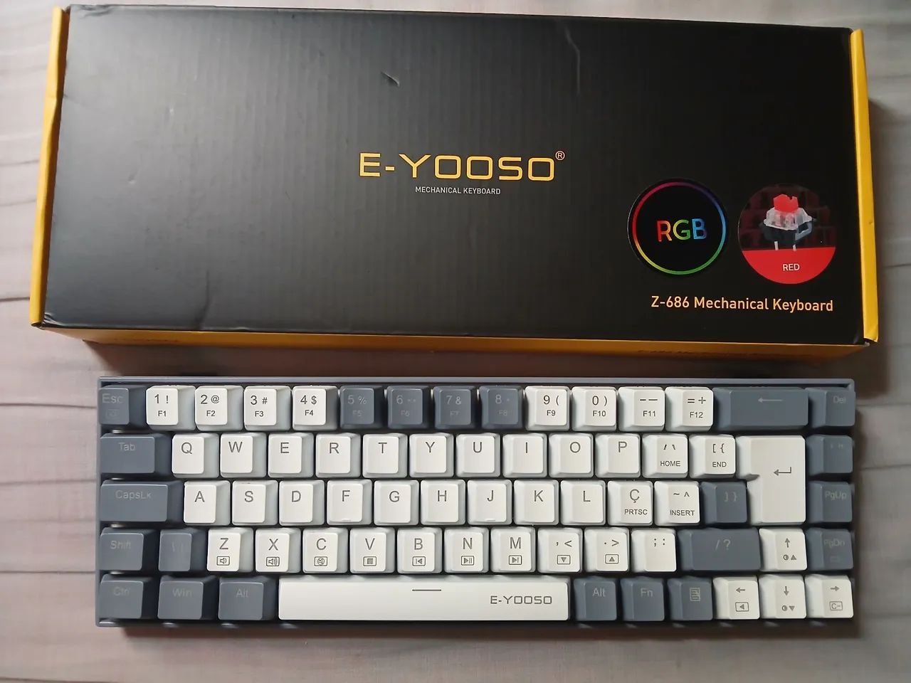 Teclado Mecanico E-YOSSO Z686 (Switch Red 65%)