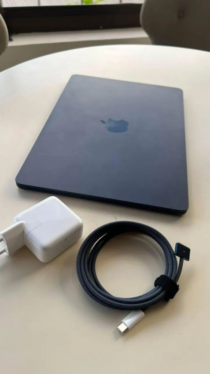 MacBook Air 13?  M4  Midnight  256GB - Foto 2