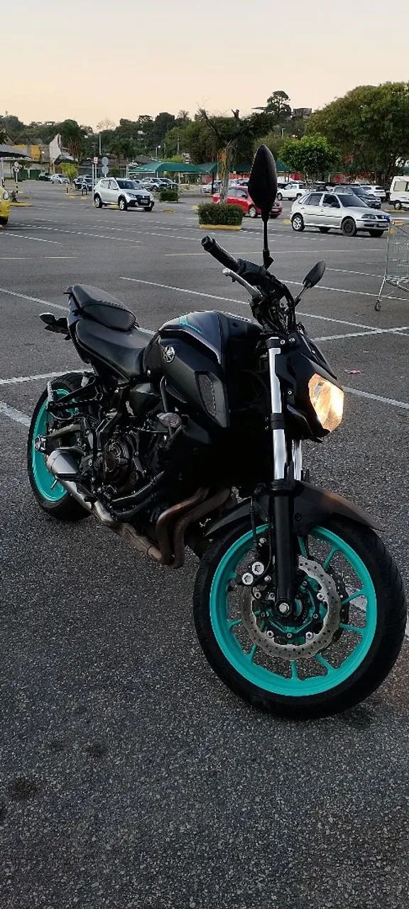 MT 07 moto 