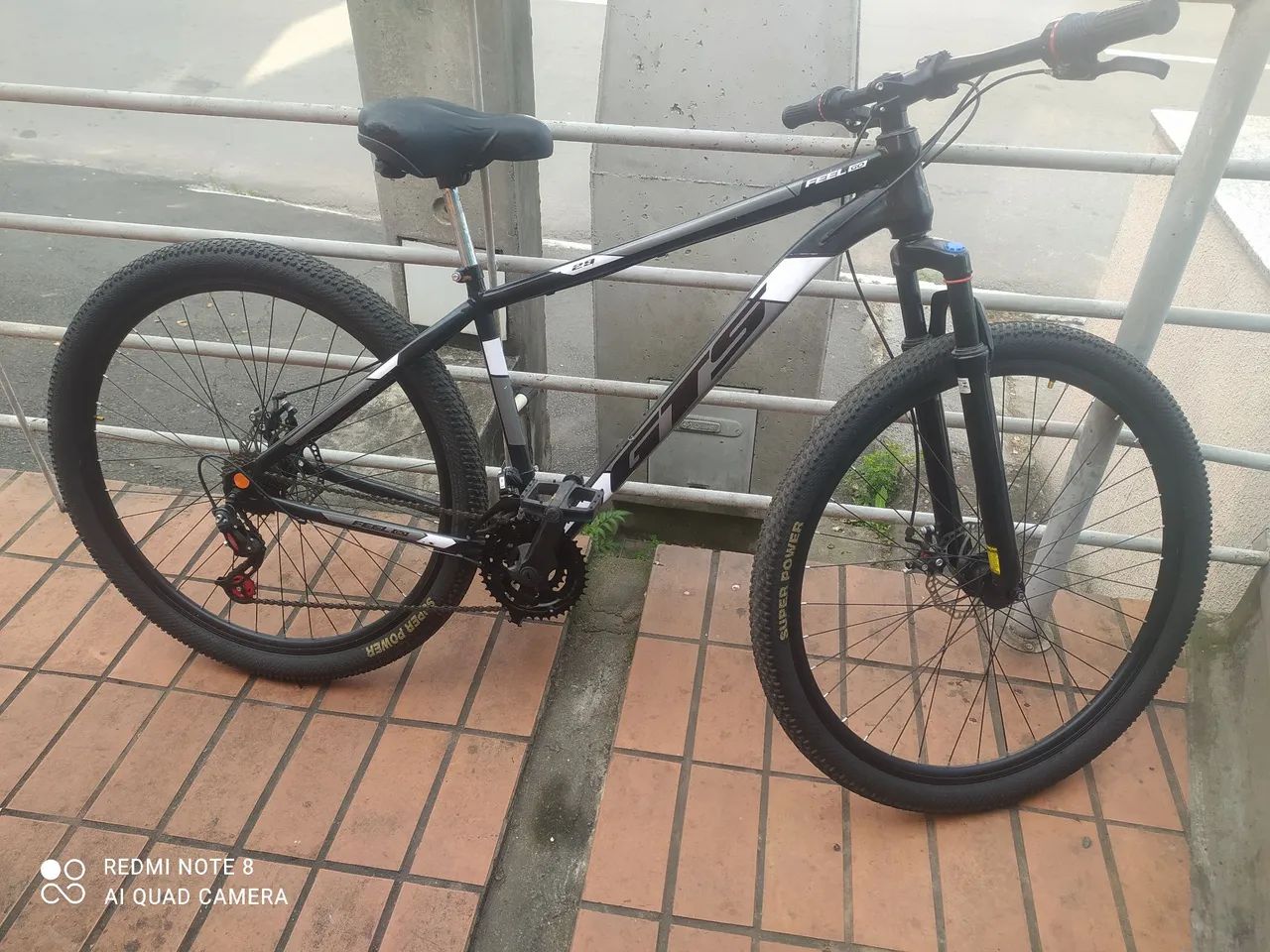  Vendo bicicleta aro 29 pouco tempo de uso 