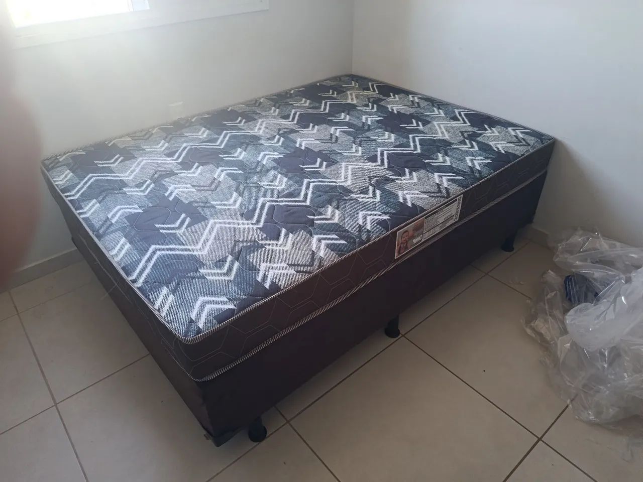 Cama casal com colchão d33 em promoção - Foto 2