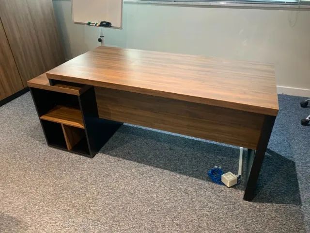 Escrivaninha/mesa de escritório (2 unidades)