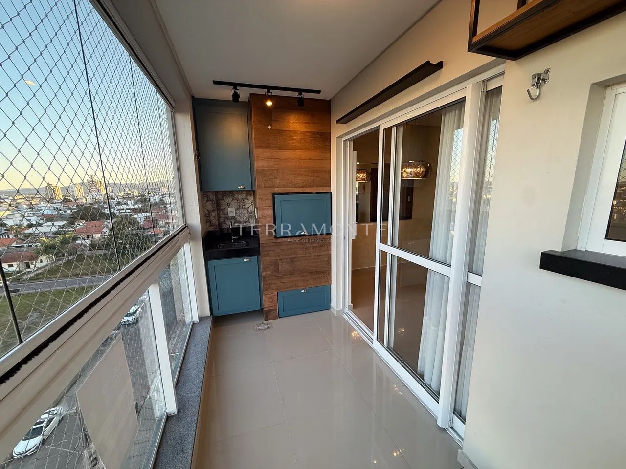 88m², 3 dormitórios e 2 vagas por R$ 690 mil - Foto 2