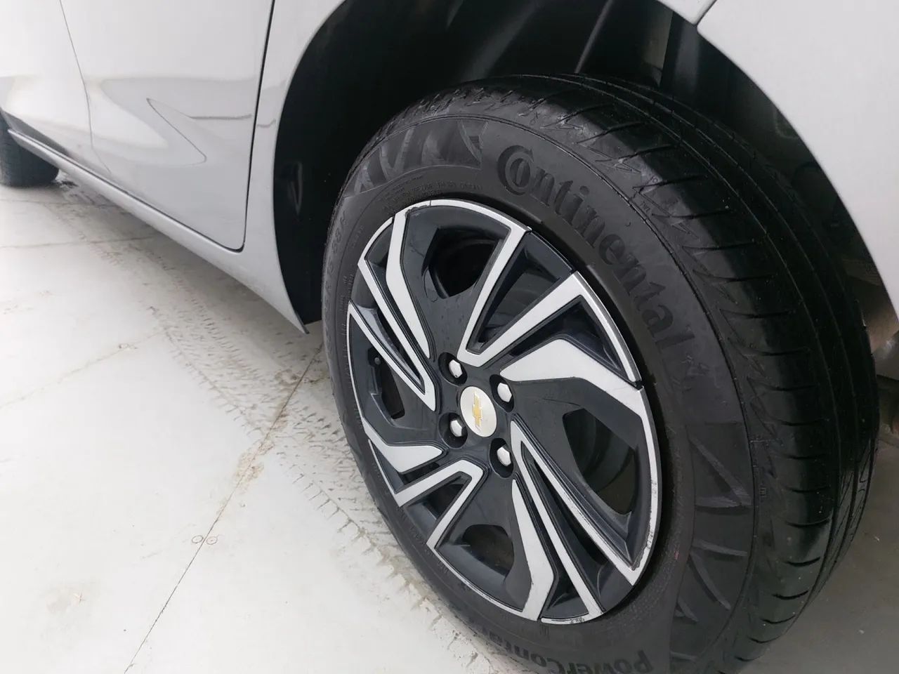 Chevrolet Onix Hatch LT 1.0 12V Flex Mec. 4P, foto 12 de 18