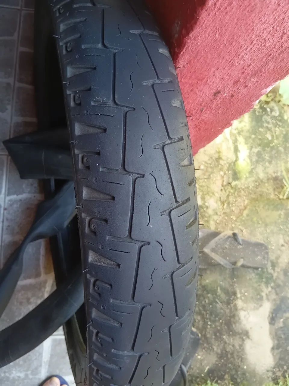 Pneu de moto com cara 150 ou 160