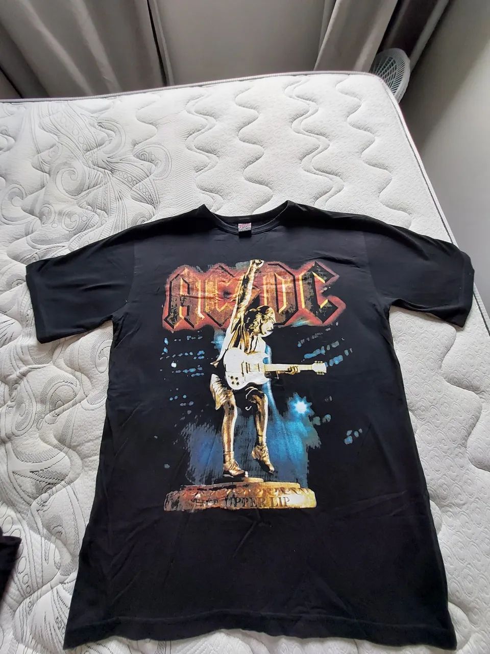 Camisetas de Banda de Rock, Tamanhos M e G. - Foto 3
