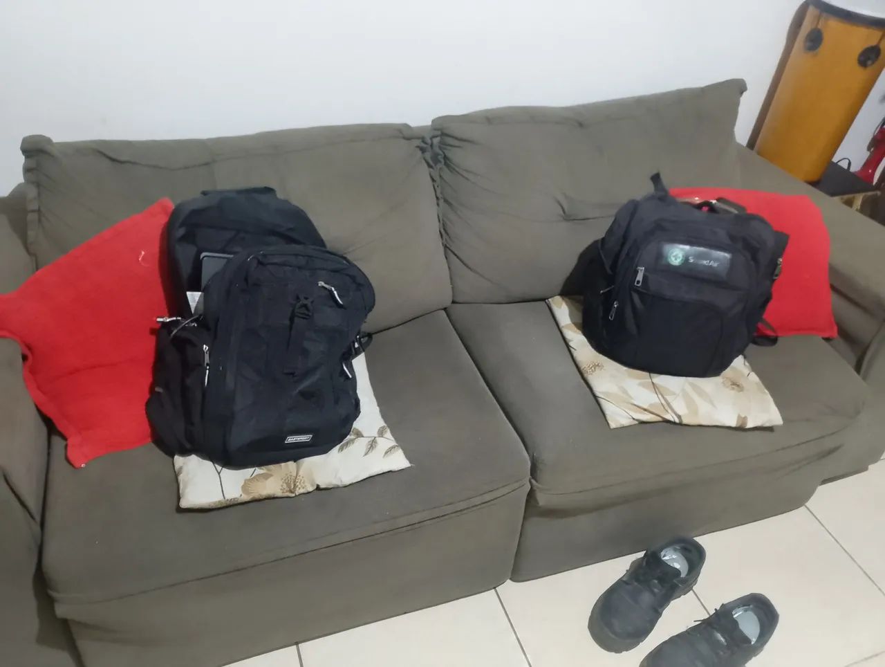 Doa sofá velho