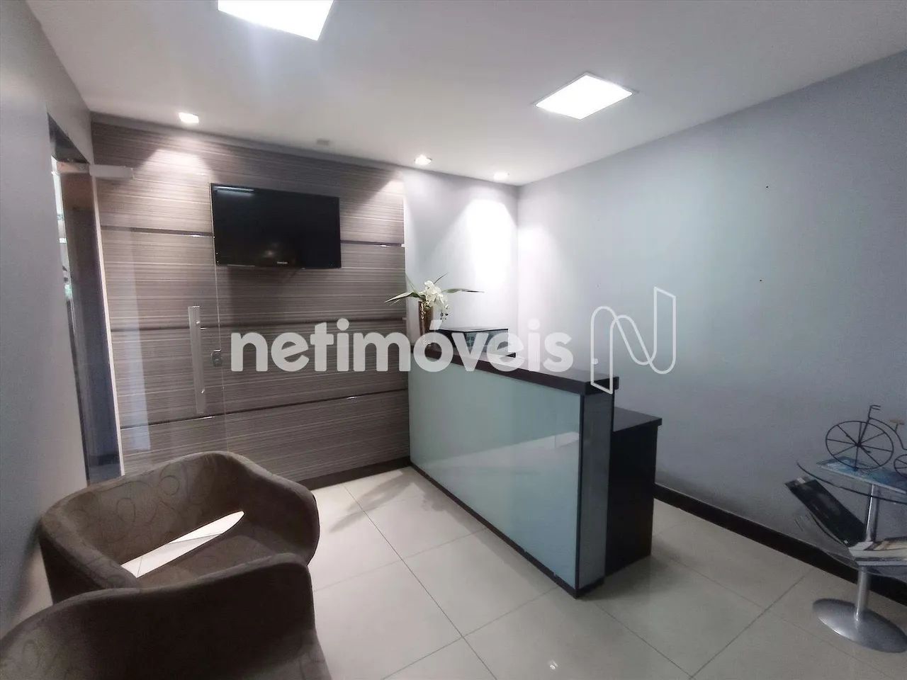SALA COMERCIAL - PRÉDIO DE ALTO PADRÃO - Foto 2