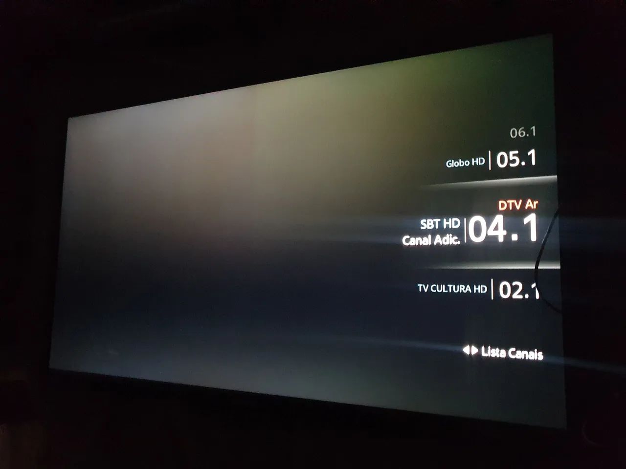 Smart TV Samsung 32'' - COM DEFEITO  - Foto 5