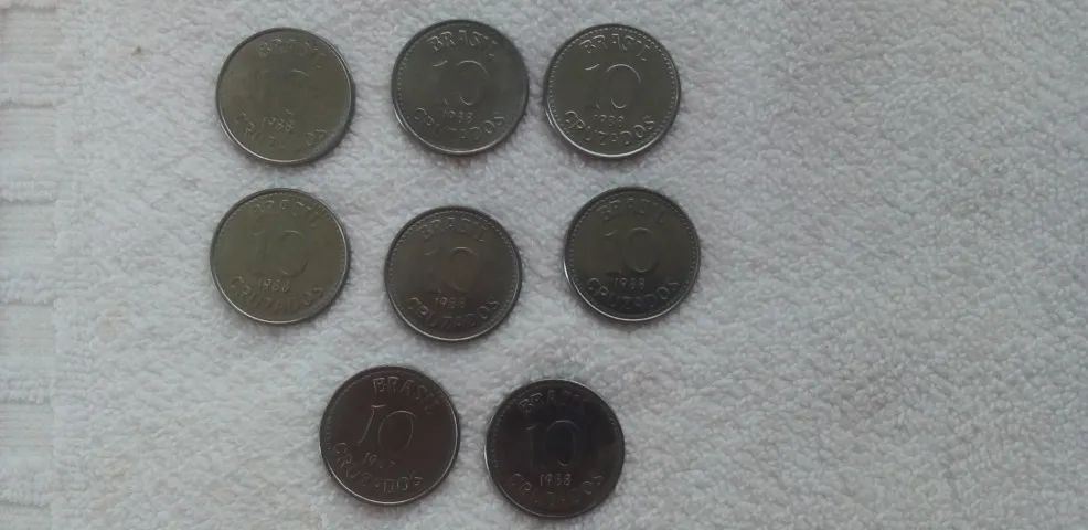 Moedas nacionais antigas. 
