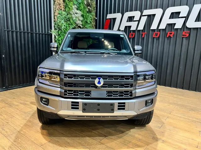 Denza B5 4WD, foto 2 de 12