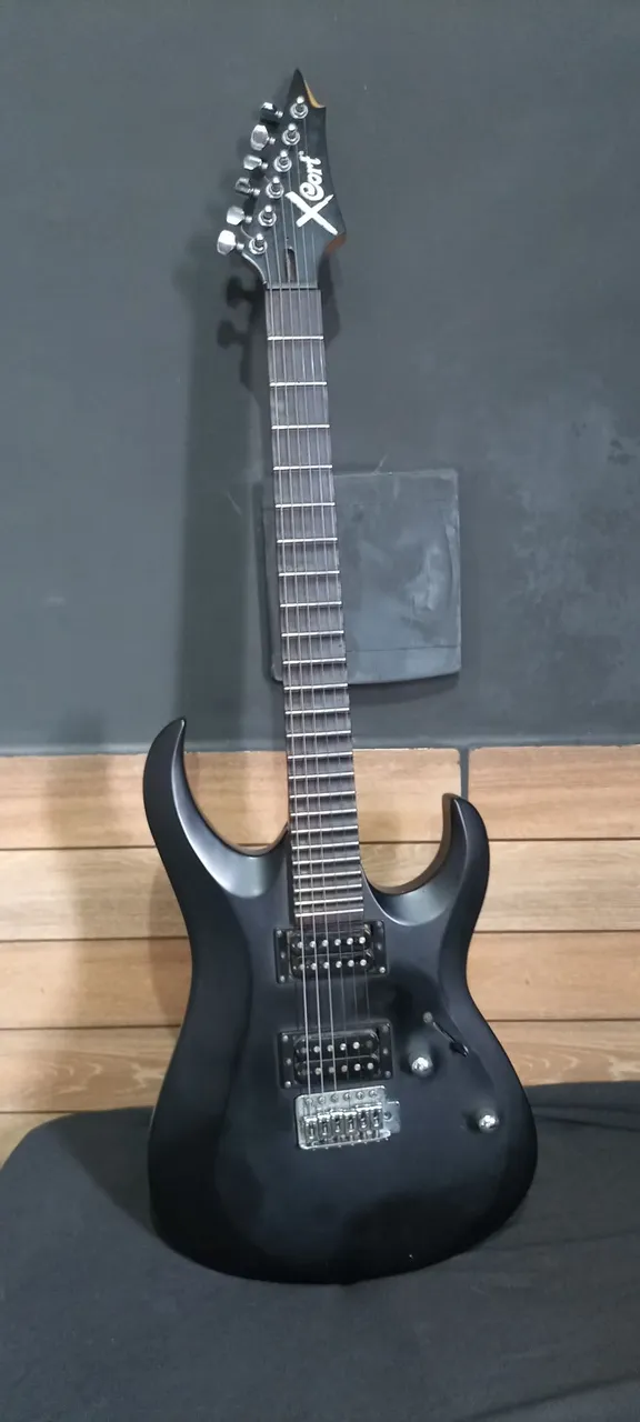 Guitarra Ibanez QX54QM Headless - Instrumentos musicais - Jardim