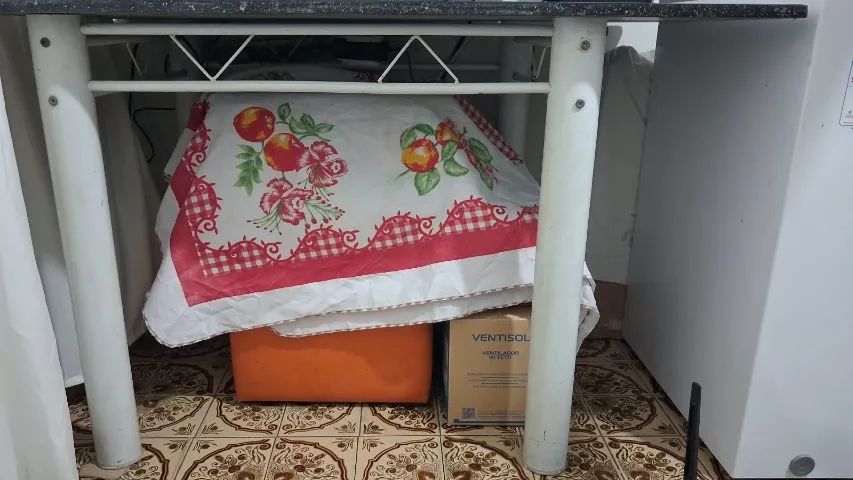 Mesa para sala com Tampo de Granito - Foto 2