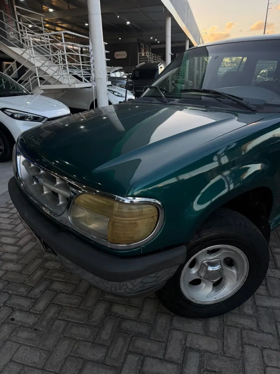 Ford Explorer Explorer XLT 4x4 4.0 V6 1998