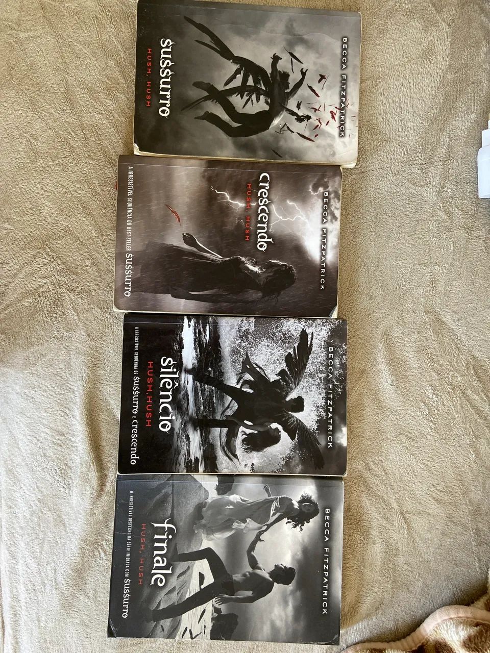 Best-seller SUSSURRO livros  - Foto 5