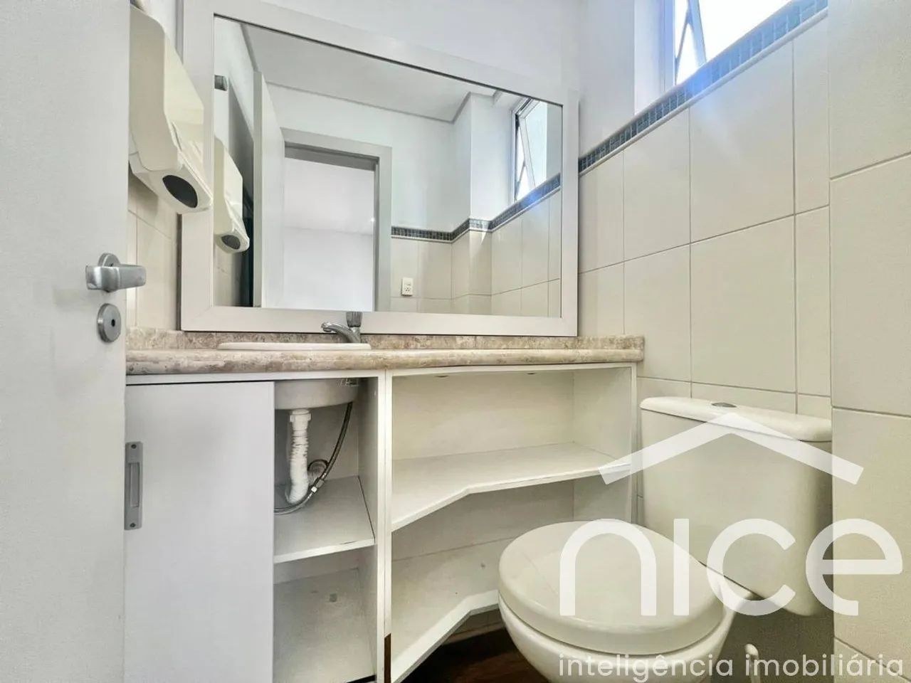 Sala comercial mobiliada para locação, bairro centro, Itajaí-SC - Foto 5