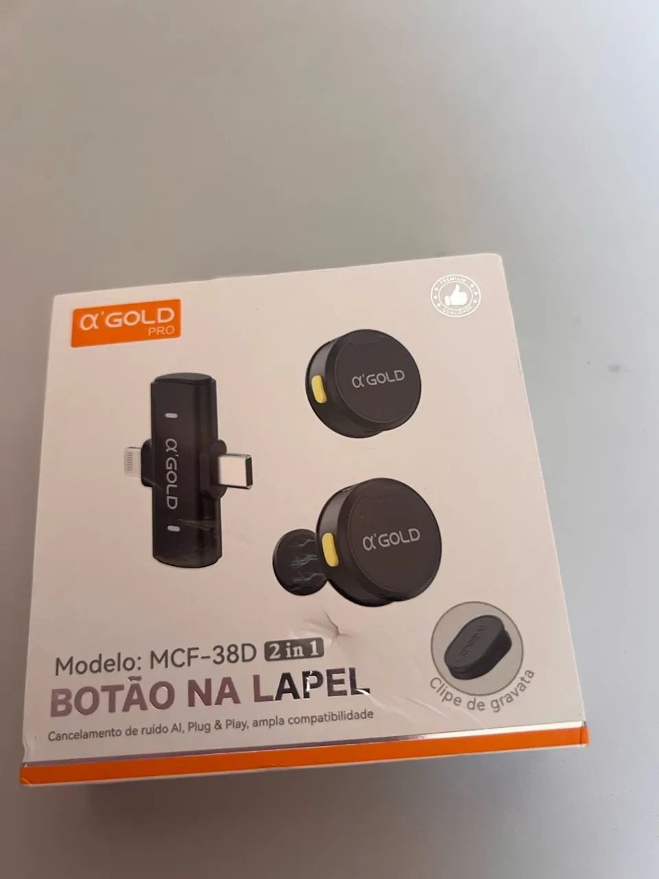 Microfone de lapela novo