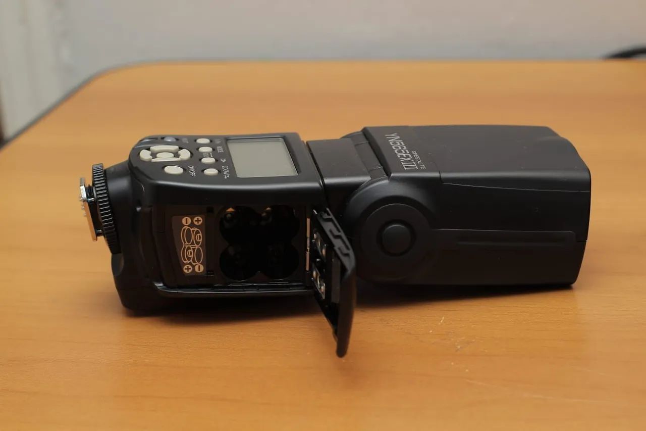 FLASH PROFISSIONAL - Yongnuo YN 565EX III