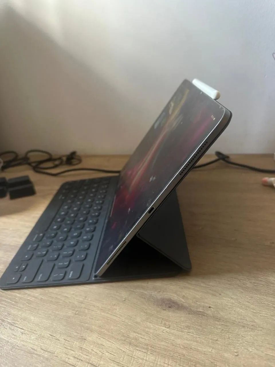 Ipad Pro 12.9 pol (3ª geração) 256gb + Apple Pencil + Keyboard