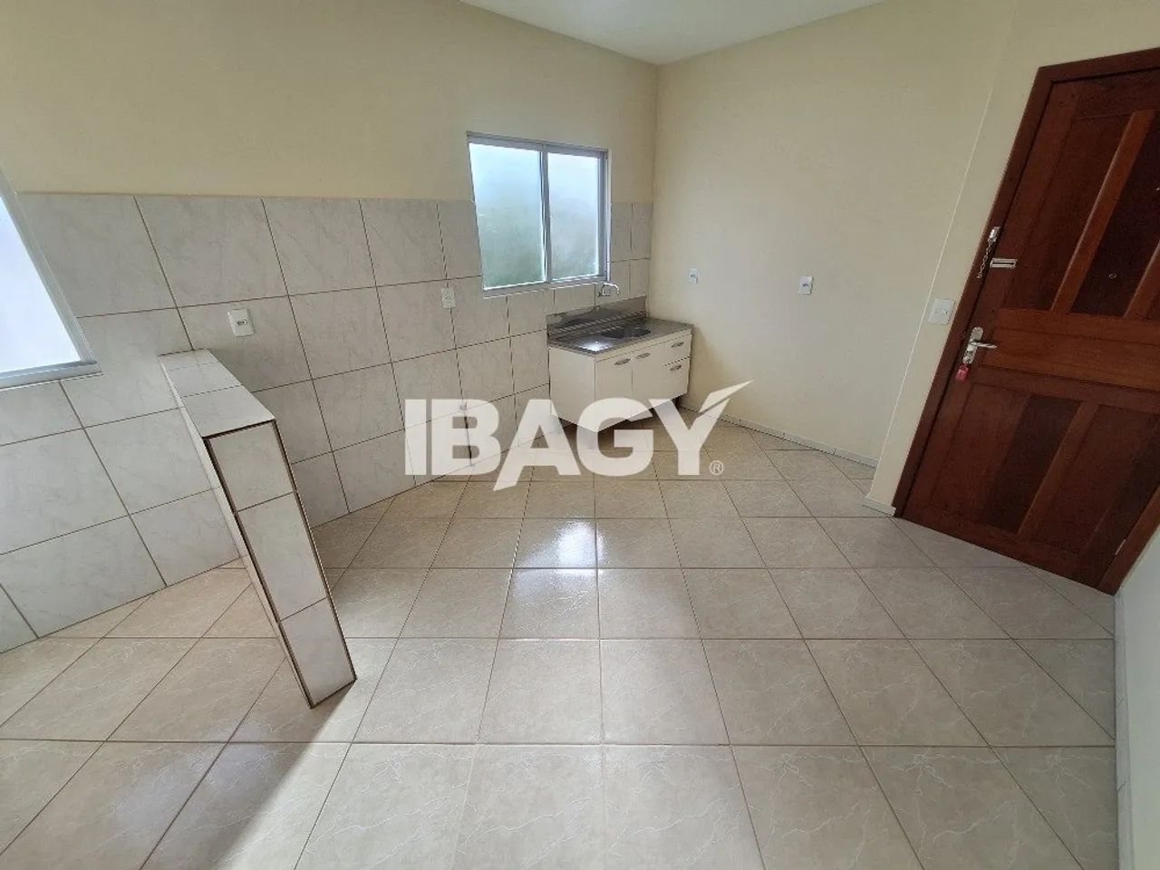 Excelente Apartamento 1 dormitório(s) em Carianos - Florianópolis - Foto 3
