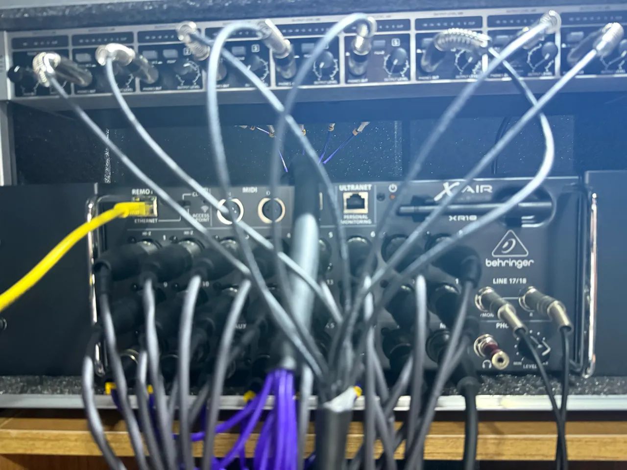  Microfones e Equipamentos de Som em Oferta! - Foto 2