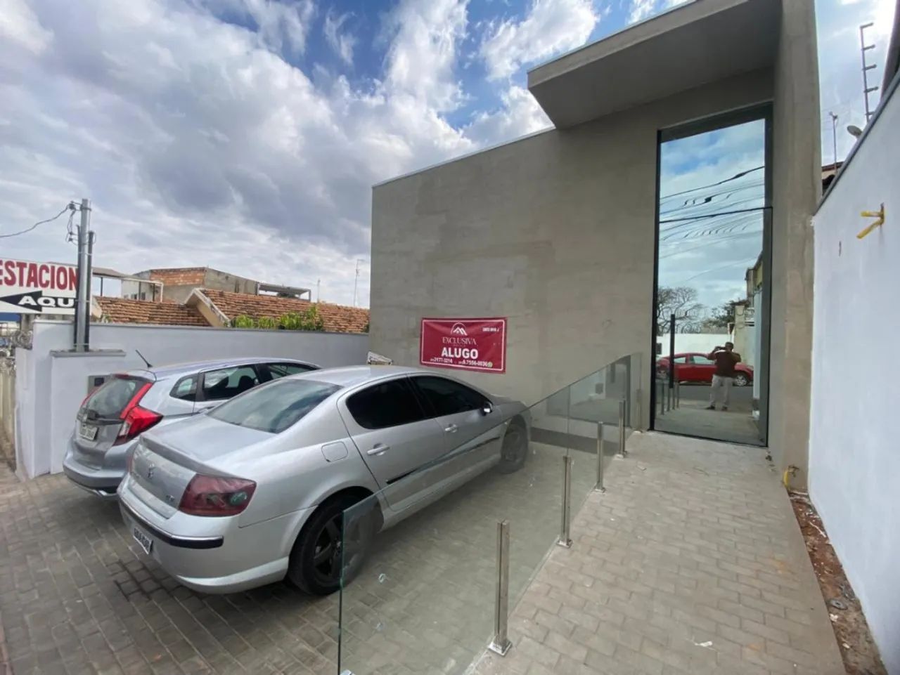 Loja / Salão / Ponto Comercial com 2 quartos para alugar em Sete Lagoas - Foto 2