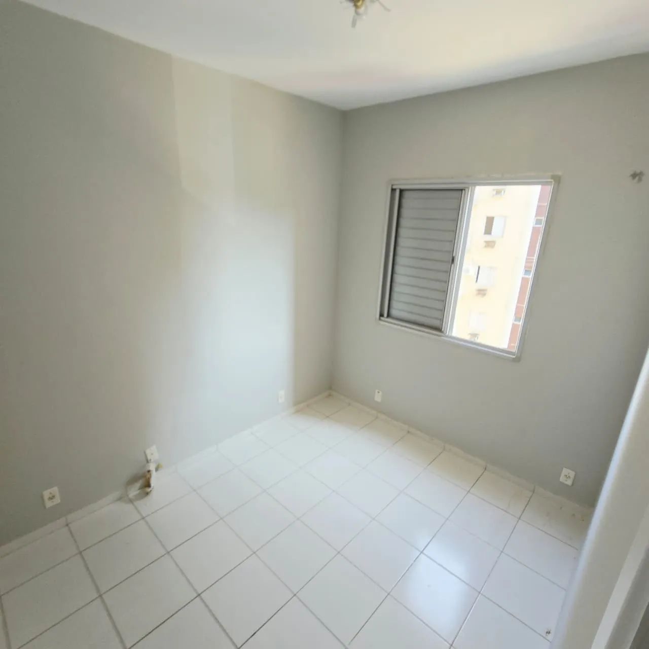 ALUGO APTO NO COND. FIT COQUEIRO 1 COM 2 QUARTOS - Foto 2