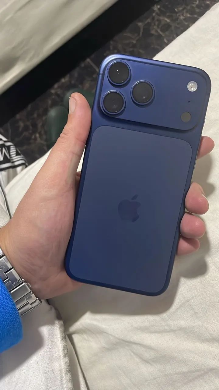 iPhone 17 pro max azul 256 - Foto 2