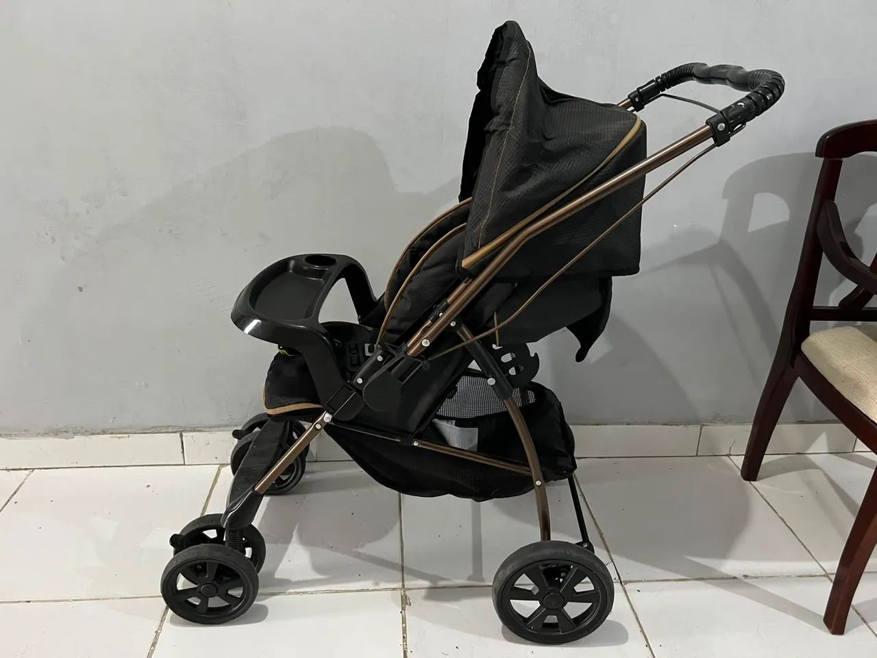 Carrinho de bebê Galzerano e bebê conforto Cusco