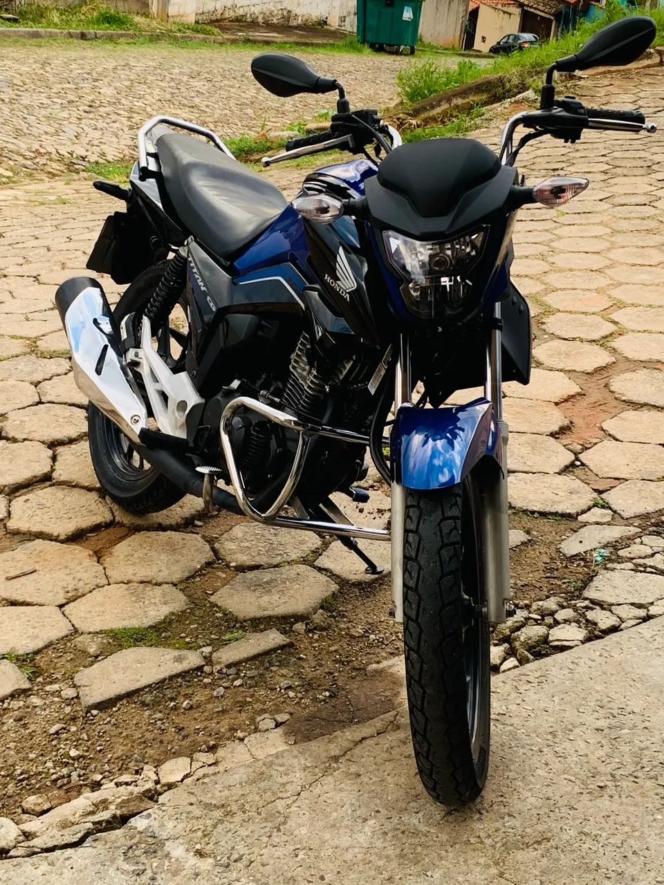 Titan 160