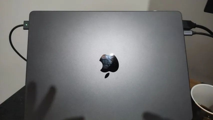 Macbook Pro M3 14" 18GB RAM 512GB + hub 5in1 usb e hdmi - Foto 5