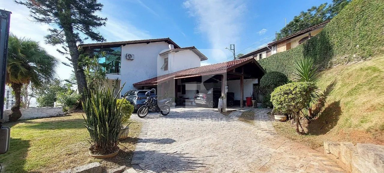 Casa de 4 dormitórios à venda na Agronômica - Foto 2