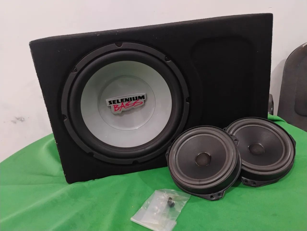 Caixa Dutada com Subwoofer Selenium Bass (Cl ássico Cone Prata - Foto 4