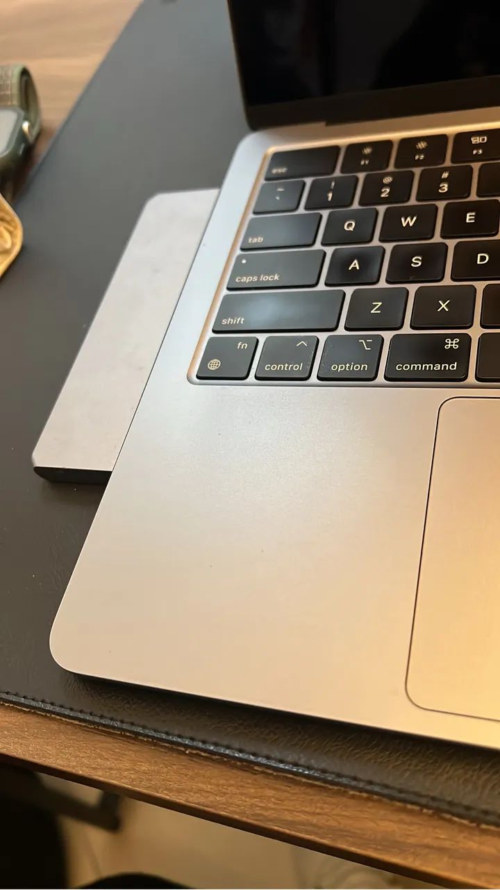 MacBook Air M2  8GB com 512 SSD + Hub Satechi  - Foto 5