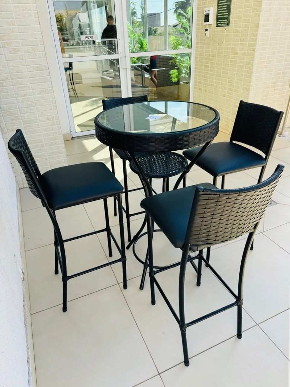Mesa bistrô de fábrica 