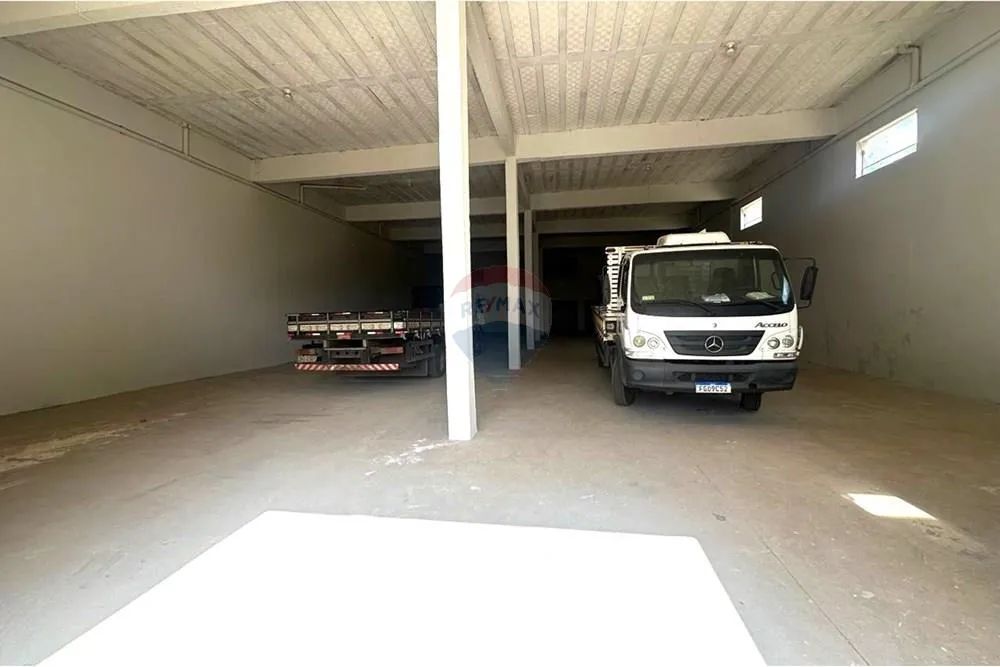 Galpão comercial com 600m² com 6 m² de altura Morada dos Pássaros - Foto 2