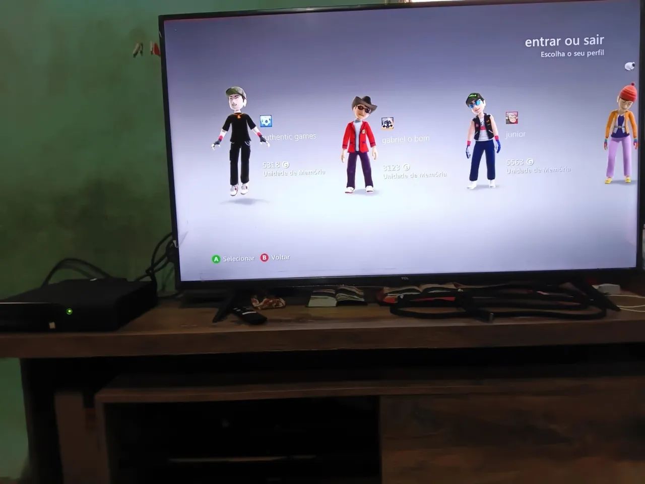 Xbox 360 original com Kinect e controle original recarregavel - Foto 4