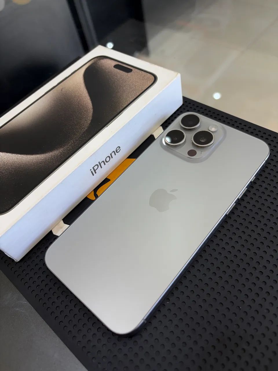 iPhone 15 ProMax - 256gb - Cinza - Celulares e Smartphones