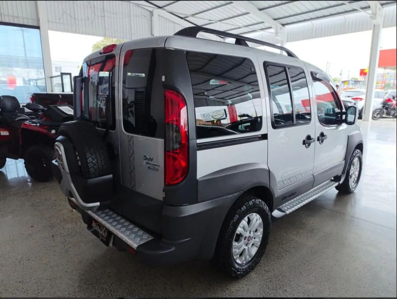Fiat Doblo Doblo Adv/Adv TRYON/LOCKER 1.8 Flex 2013