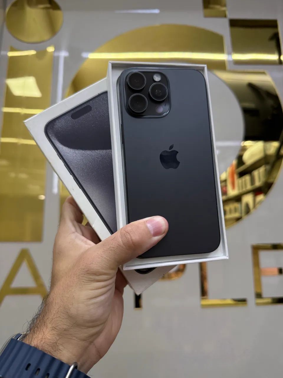 IPHONE 15 PRO MAX 256GB BLACK SEMI NOVO COM CAIXA MEGA PROMO - Foto 4