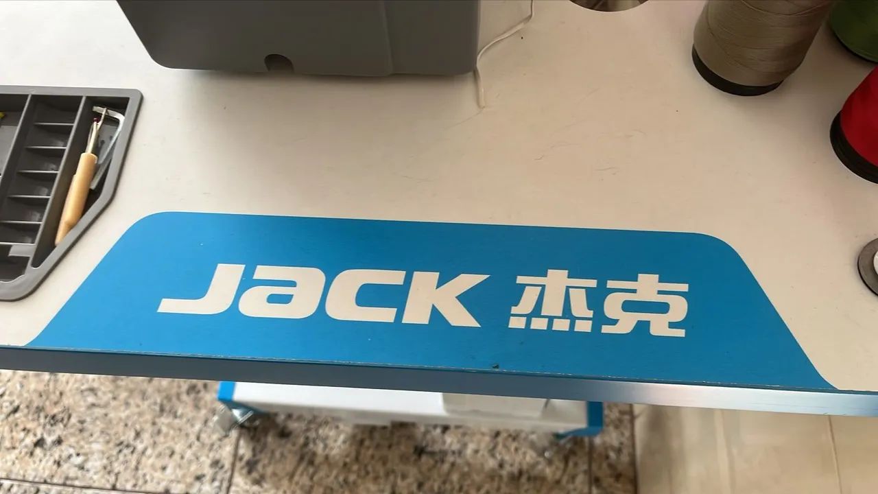 Máquina Zig Zag industrial Jack 20u - Foto 2