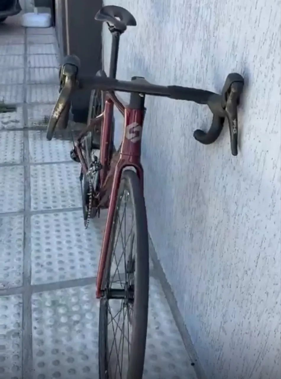 Anúncio suspenso até final de julho  - Foto 4