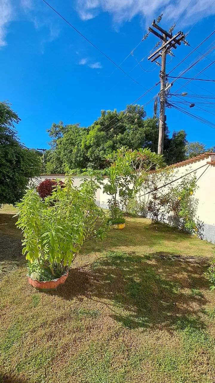 Vende-se casa com três lotes. - Foto 4