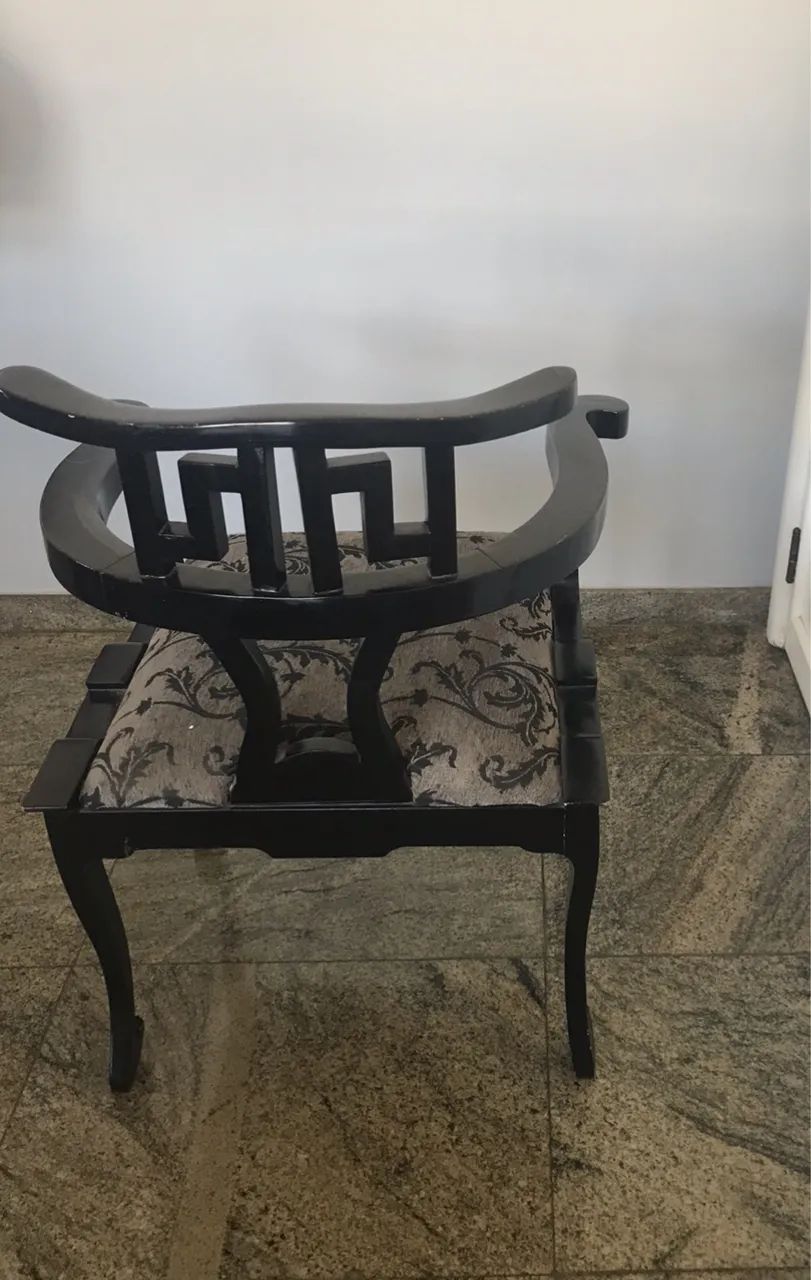 Vendo linda cadeira 