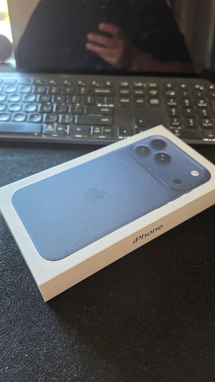 Iphone 17 pro max 512gb Azul - Lacrado - Foto 3