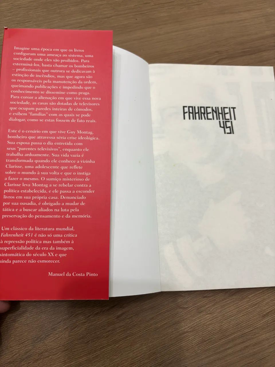Livro Fahrenheit 451 - Foto 2