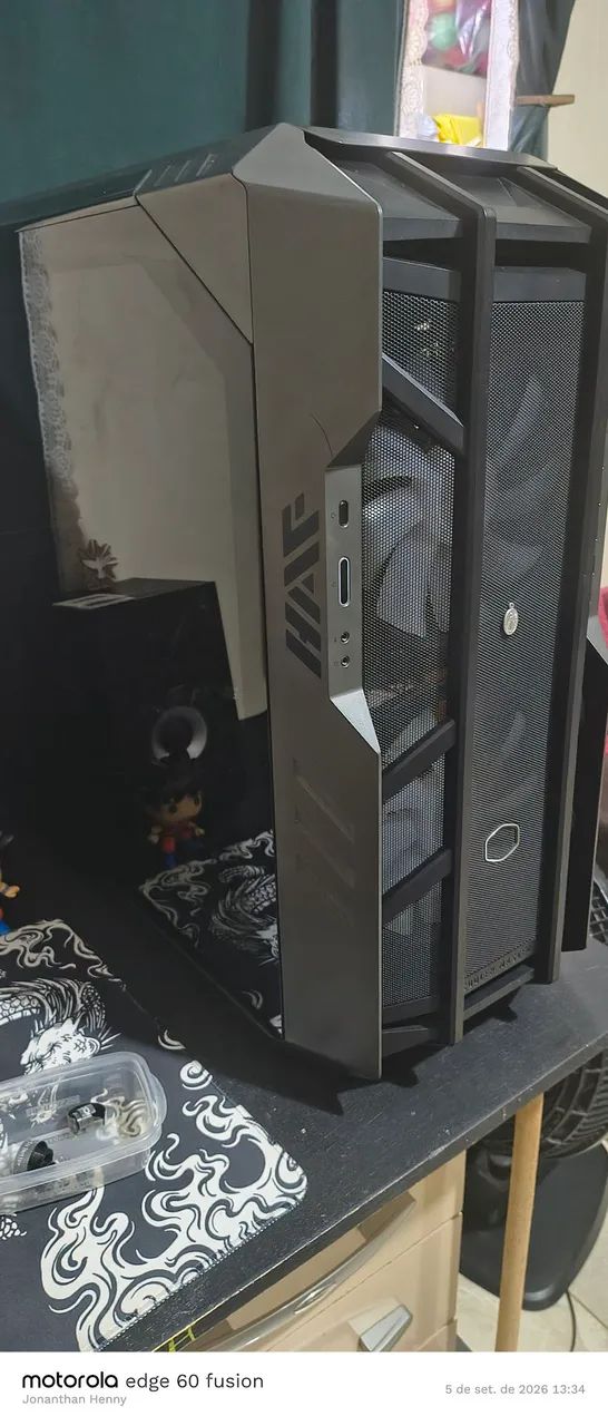 Gabinete Gamer Cooler Máster Haf 700